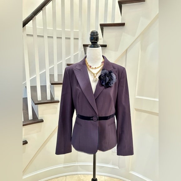 LAST CHANCE! Tailored Purple Blazer - Picture 5 of 12